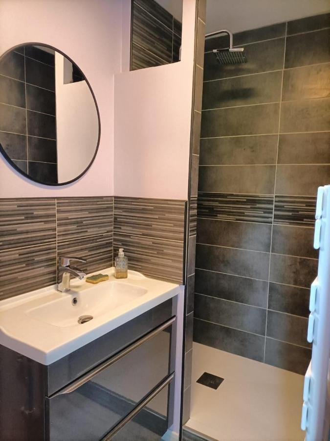 Le Bron Accueil - Topdestination-Lyon Luaran gambar